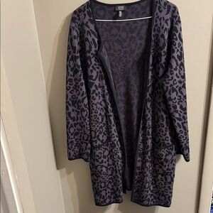Jones New York Black and Gray Leopard Cardigan